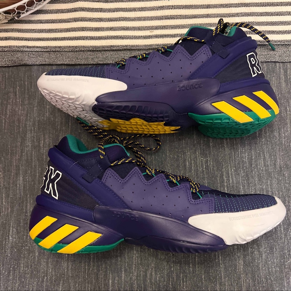 Adidas DON issue 2